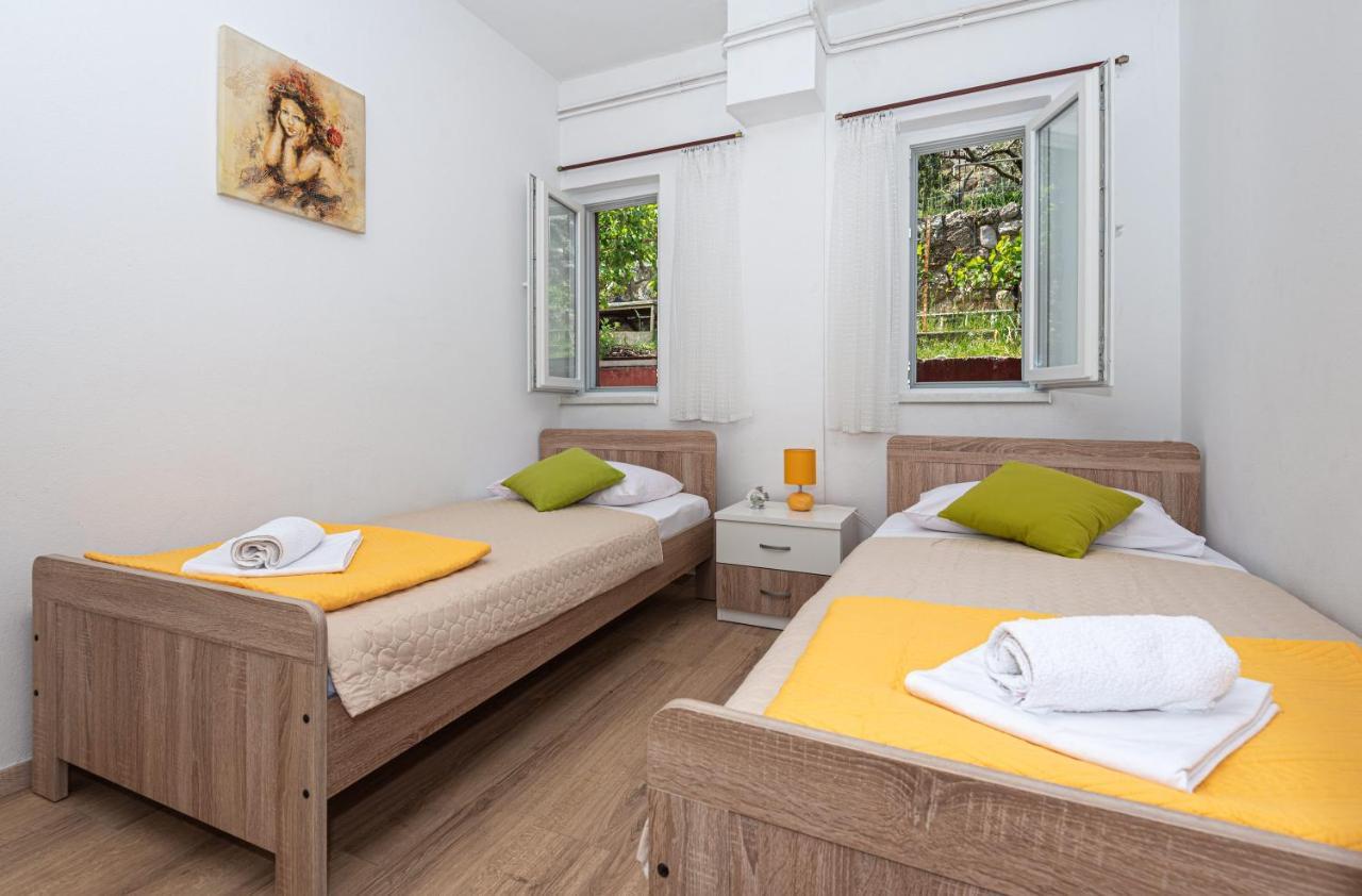 Apartment Plemic พาก ภายนอก รูปภาพ